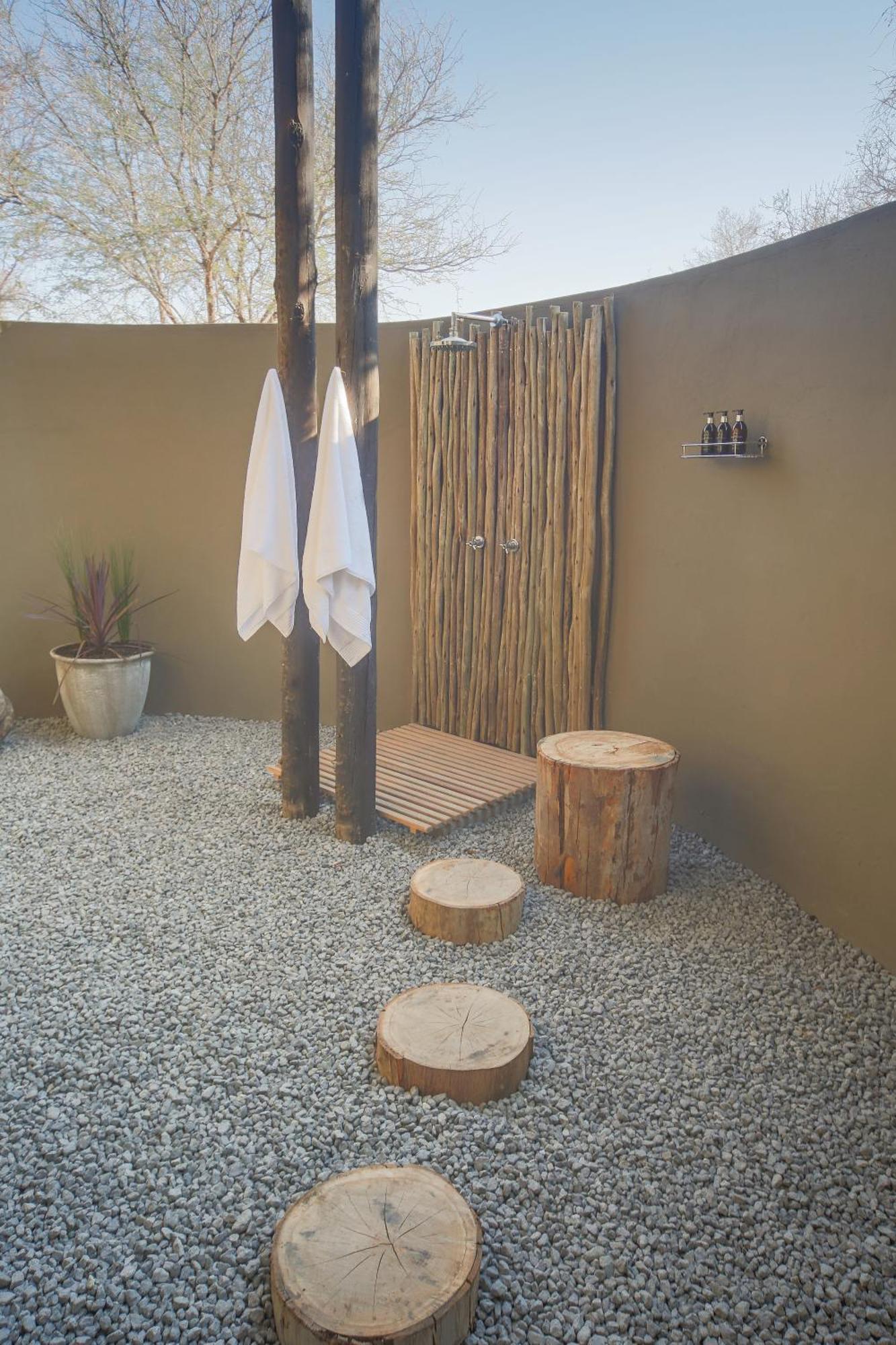 Ntamba Safari Lodge Matlhagame Bagian luar foto